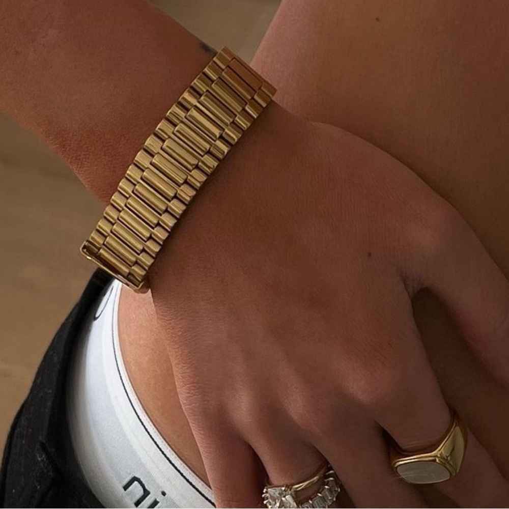 Julia Vaughn Gold Watchband Bracelet